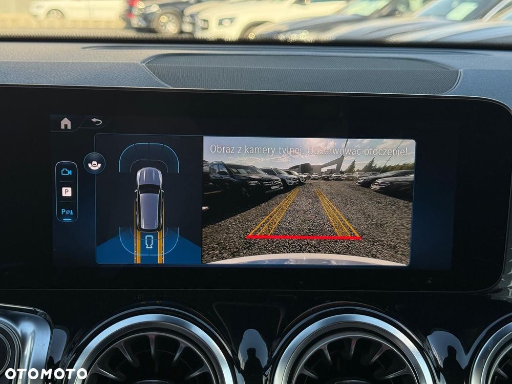 Mercedes-Benz GLB 200 AMG Line 7G-DCT - 22