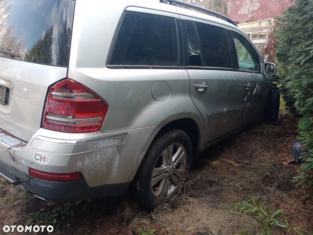 Mercedes-Benz GL - 6