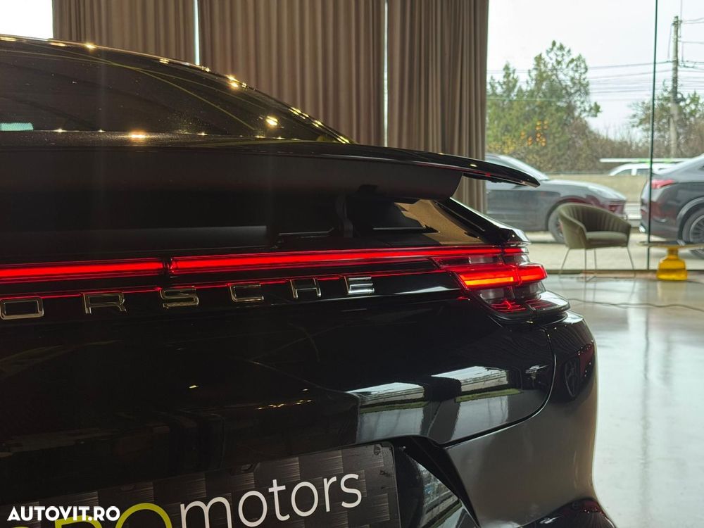 Porsche Panamera - 35