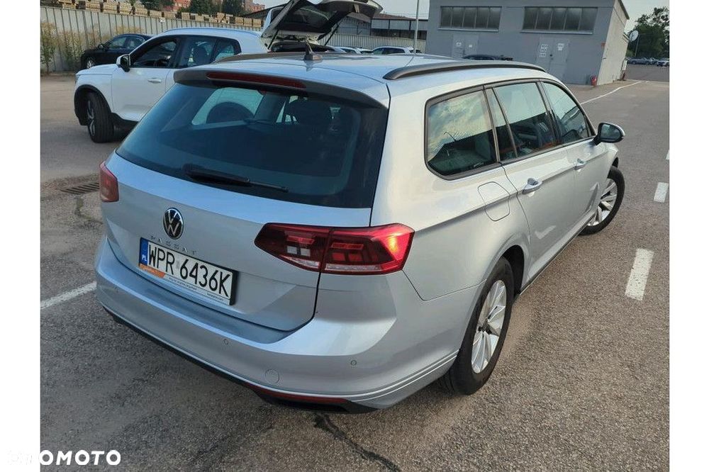 Volkswagen Passat Variant 1.5 TSI EVO Essence DSG - 3