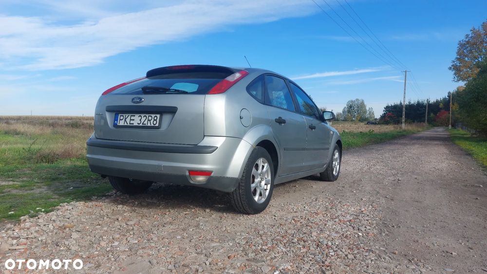 Ford Focus 1.6 16V Titanium - 19