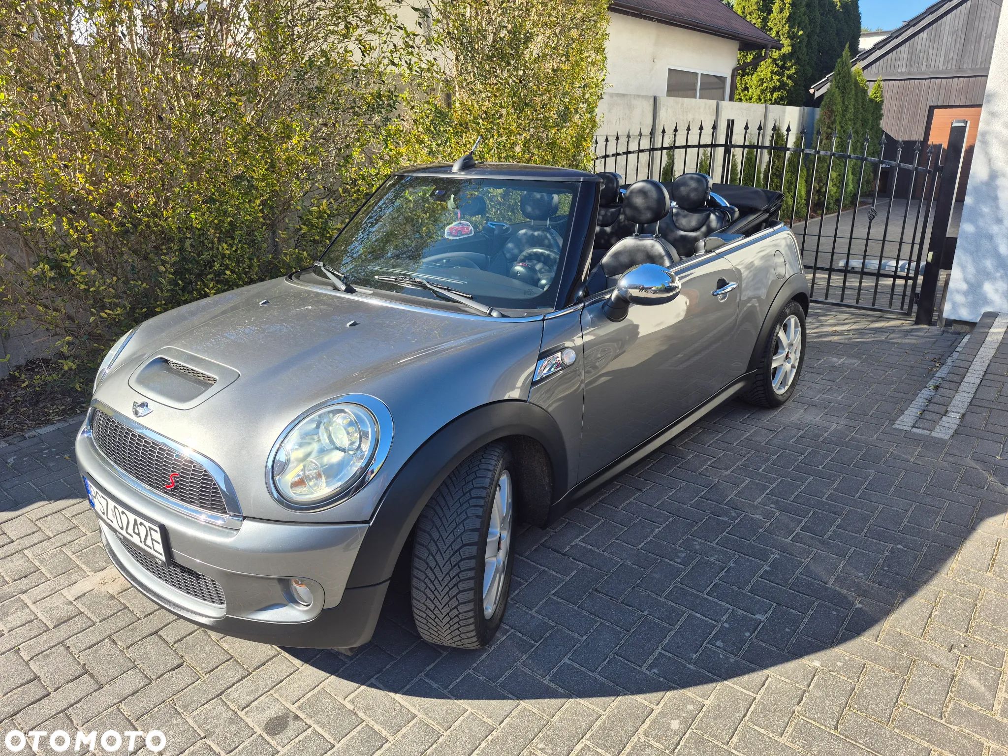 MINI Cooper S Cabrio - 1
