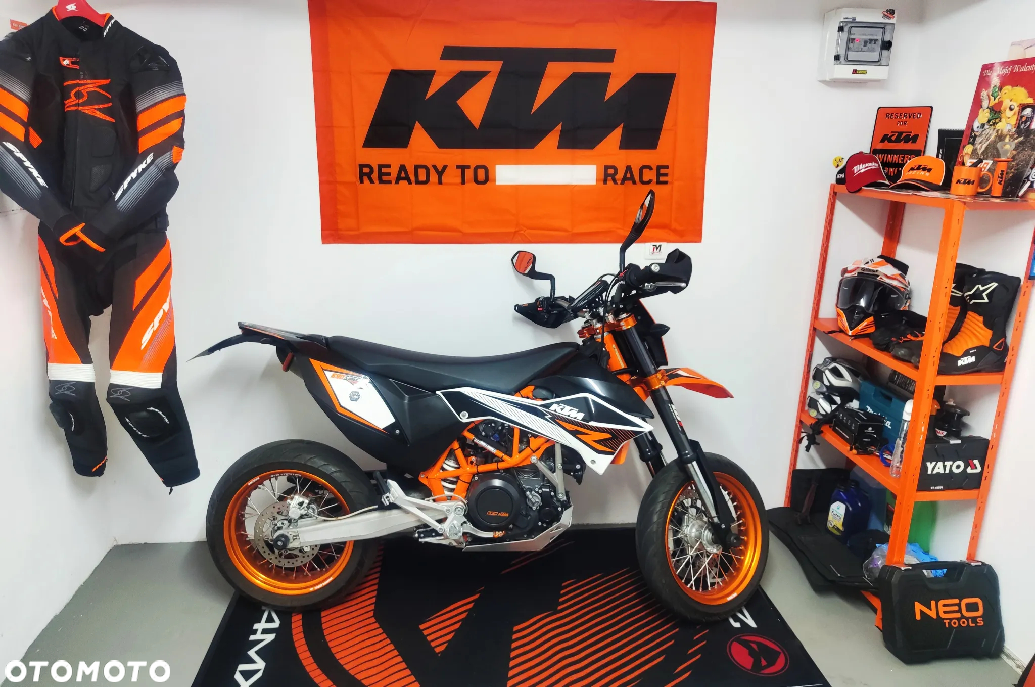 KTM SMC