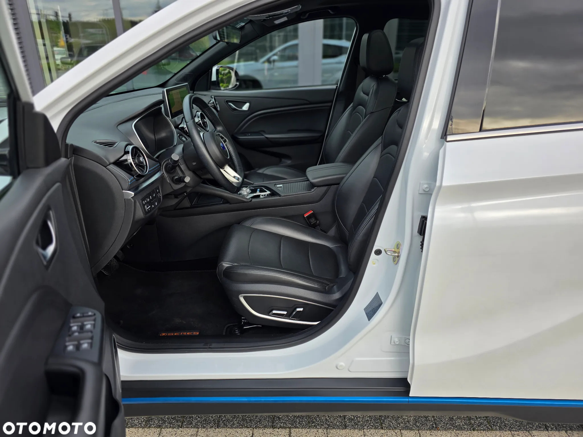 Seres 3 53kWh Luxury - 13