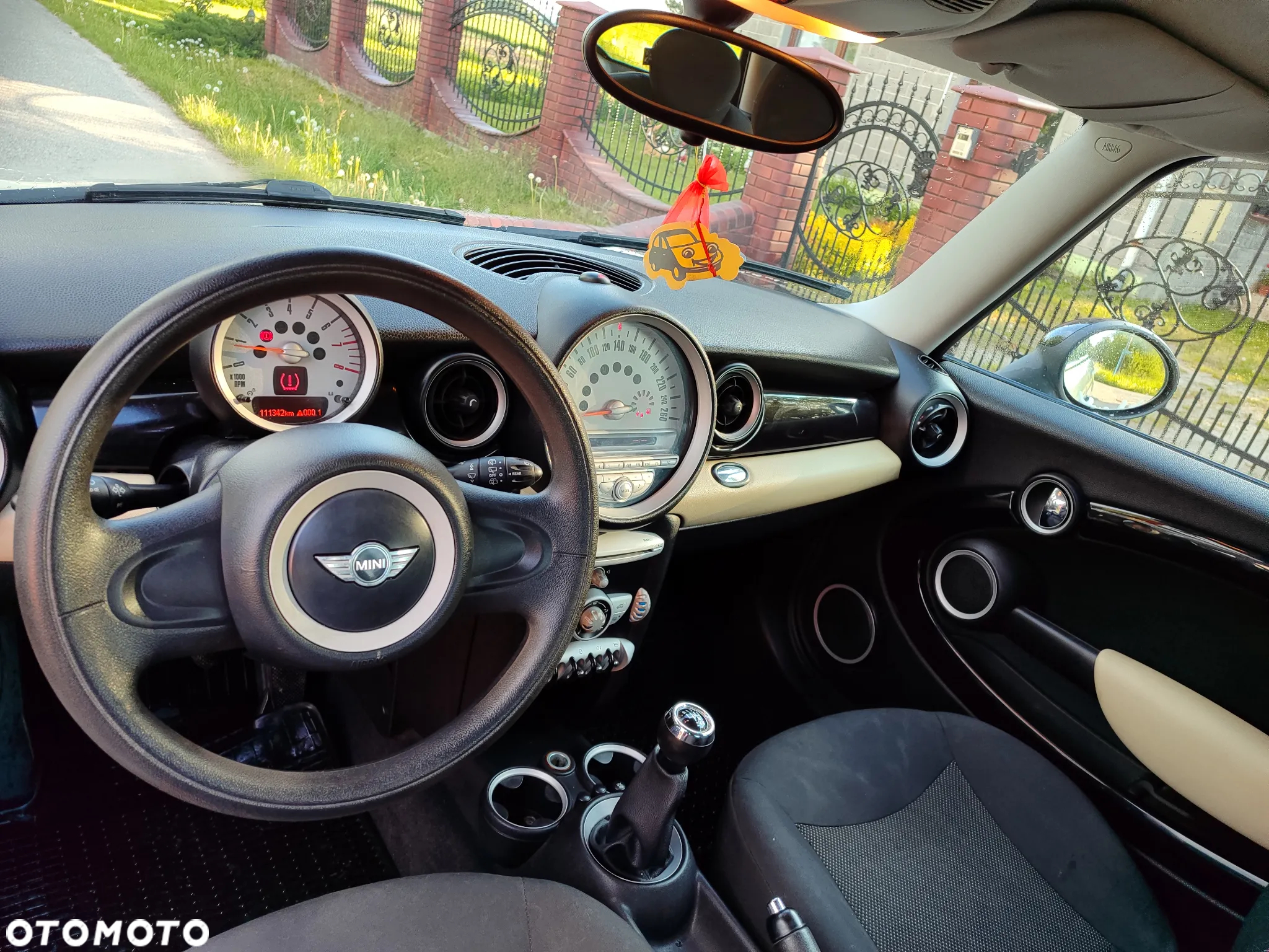 MINI ONE Standard - 9