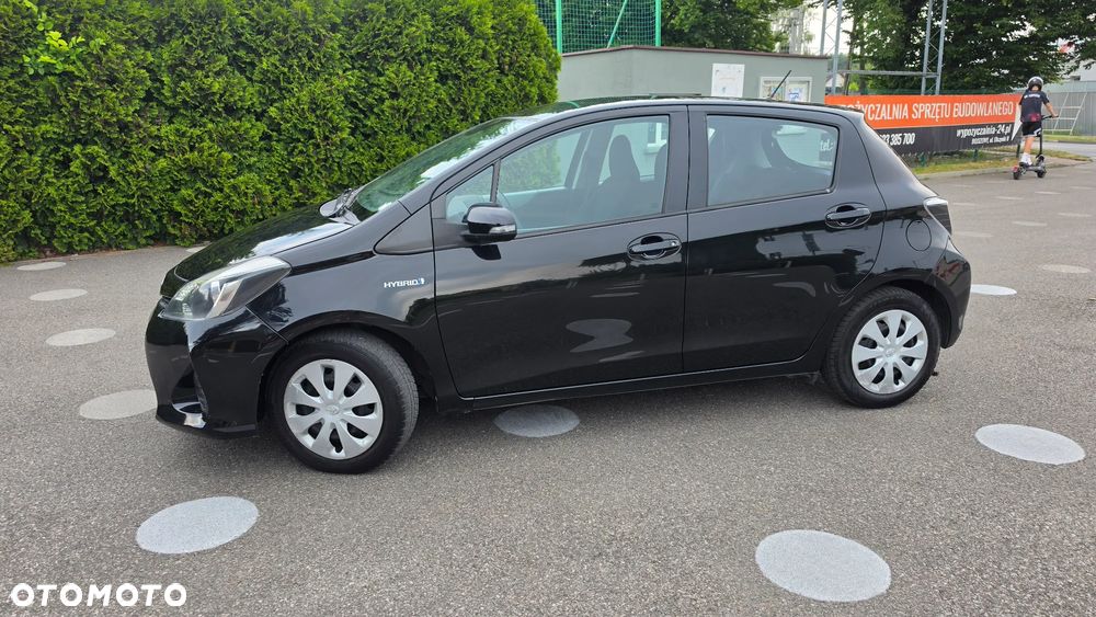 Toyota Yaris - 25