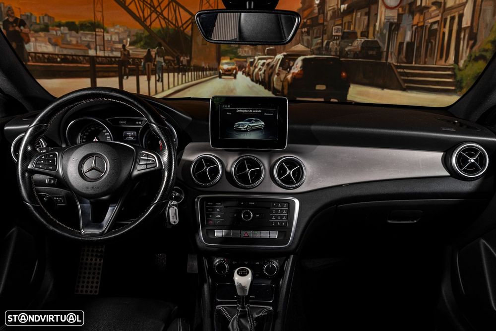 Mercedes-Benz CLA 180 - 11