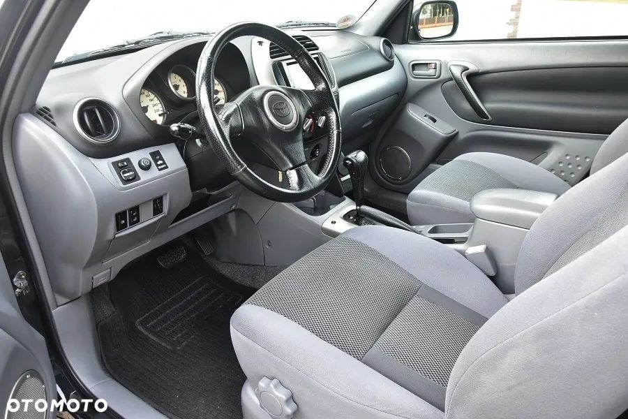 Toyota RAV4 2.0 VVT-i Sol - 15