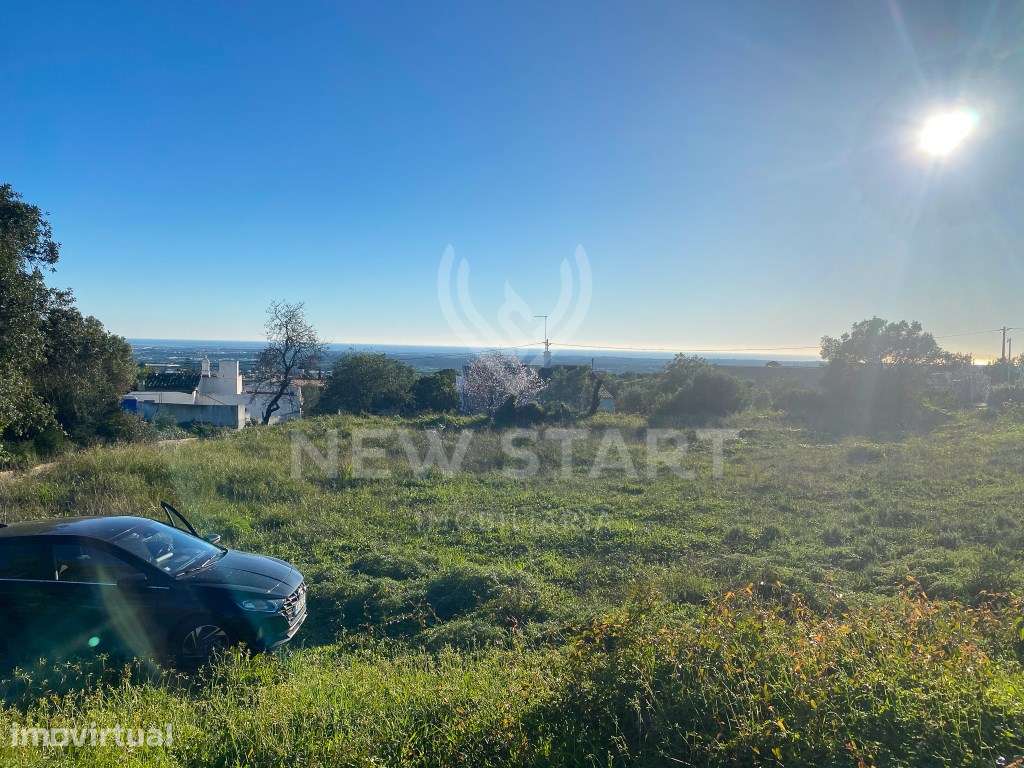 Terreno com vista mar e projeto aprovado em Santa barbara de Nexe - Grande imagem: 2/12