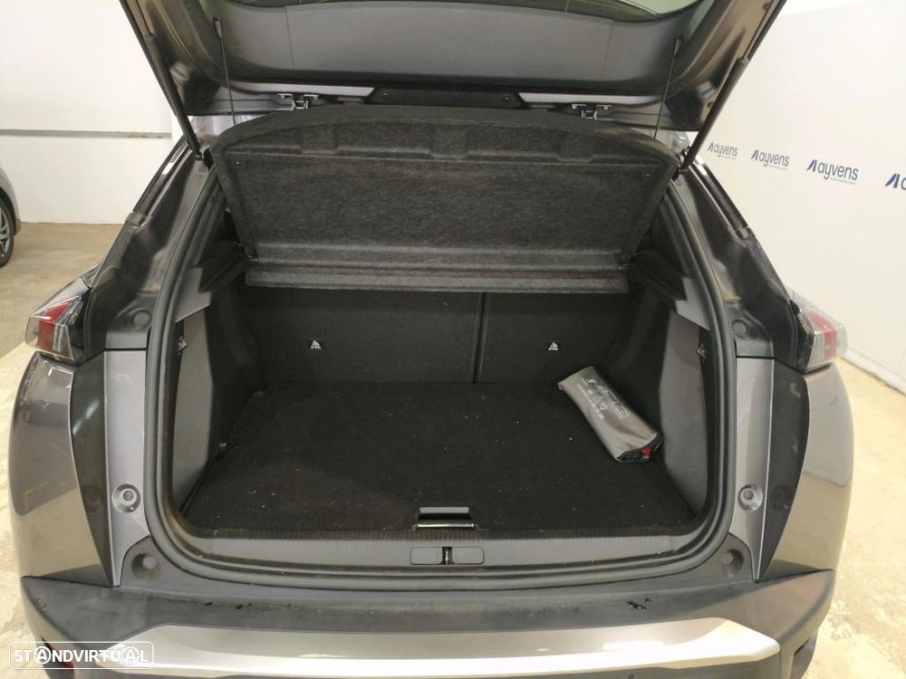 Peugeot 2008 1.2 PureTech Allure - 9