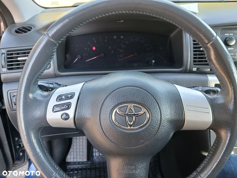Toyota Corolla 1.4 VVT-i - 10