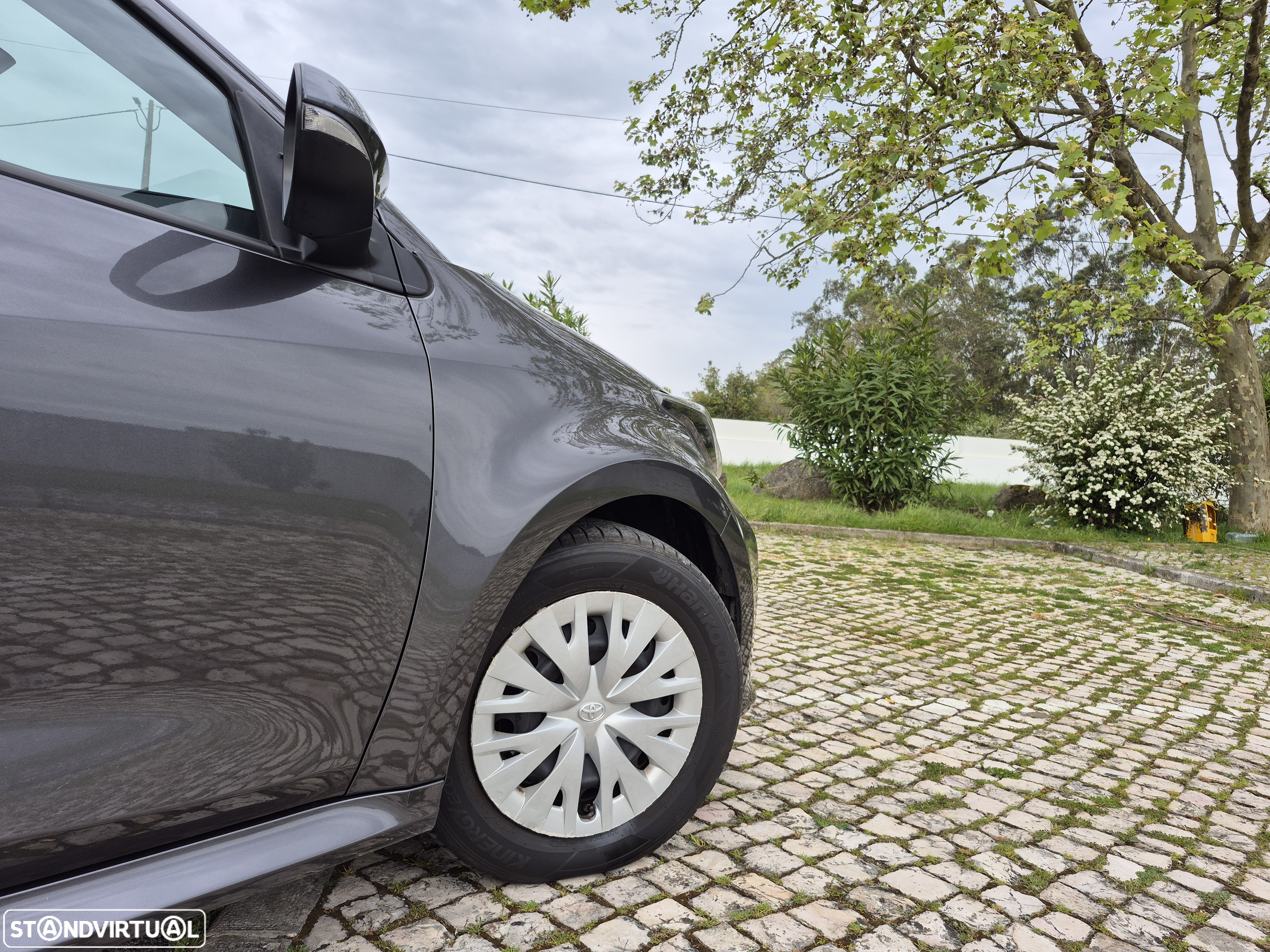Toyota Yaris 1.5 HDF Comfort - 9
