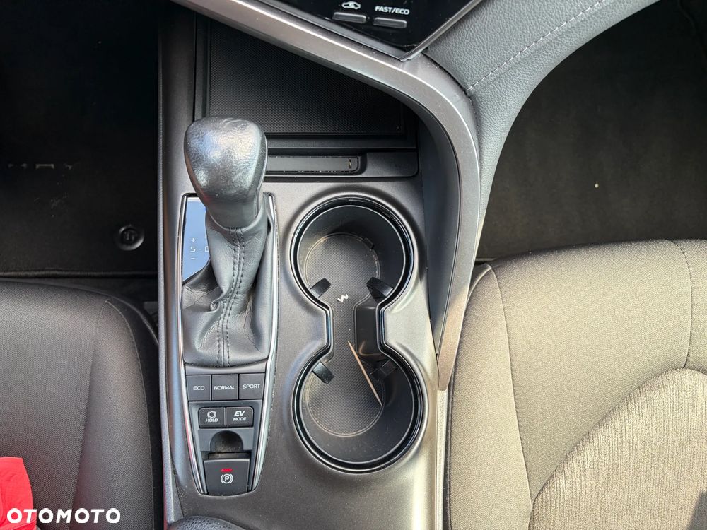 Toyota Camry 2.5 Hybrid Comfort CVT - 15