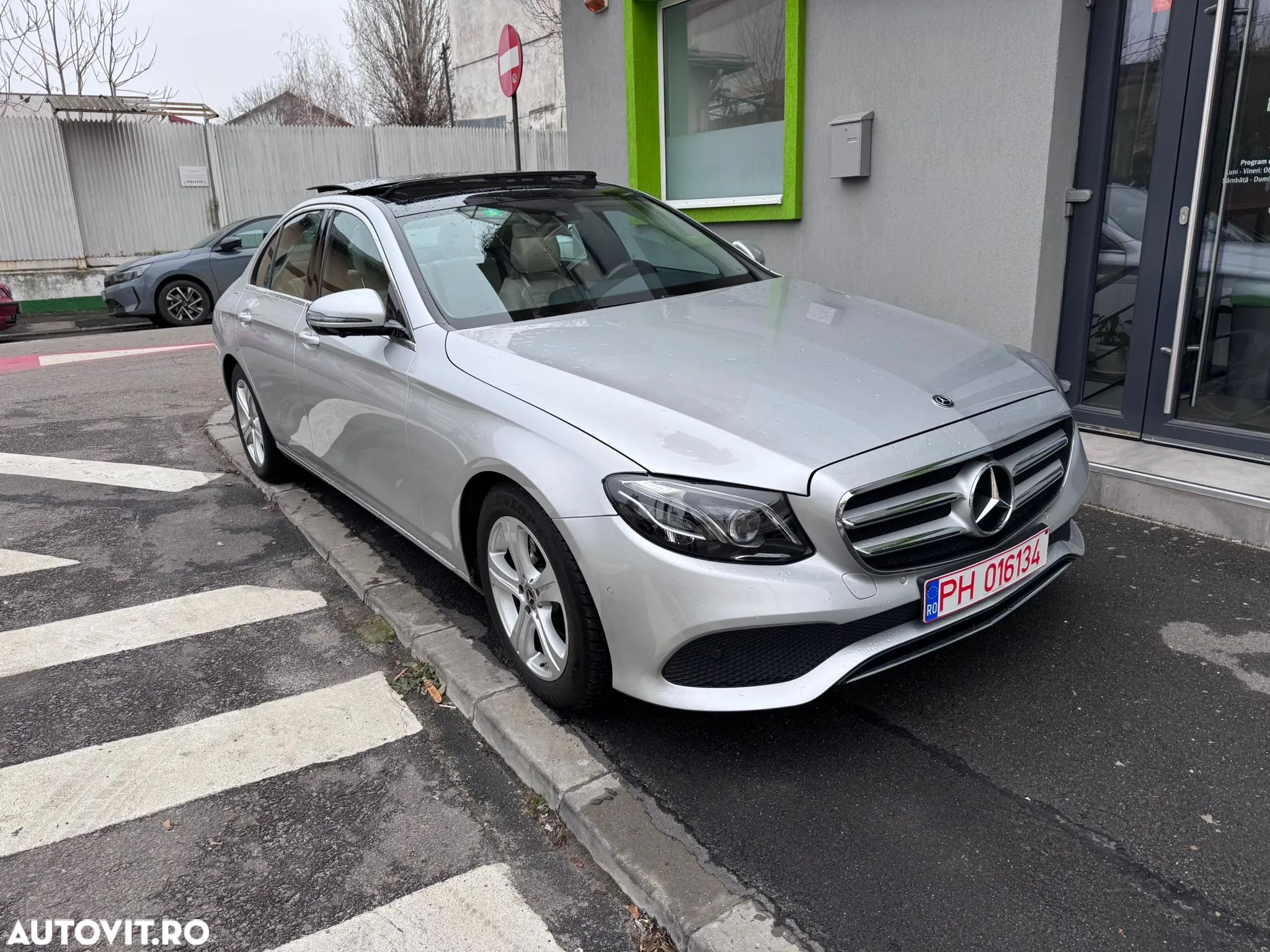 Mercedes-Benz E 200 d 9G-TRONIC - 1