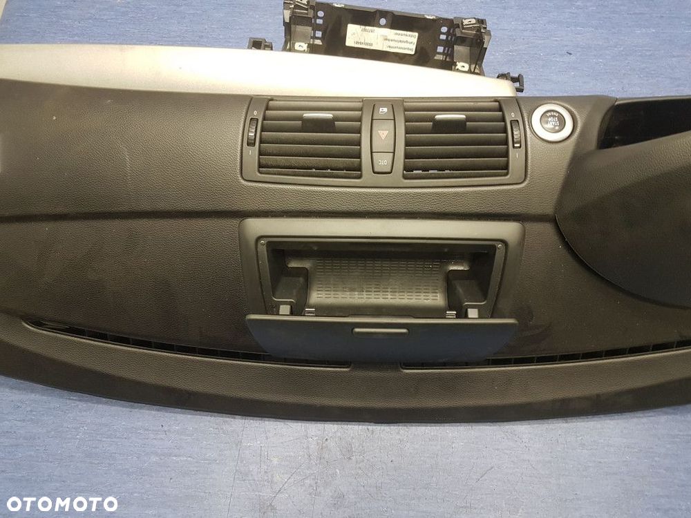 BMW 1 E81 LIFT DESKA ROZDZIELCZA - 9