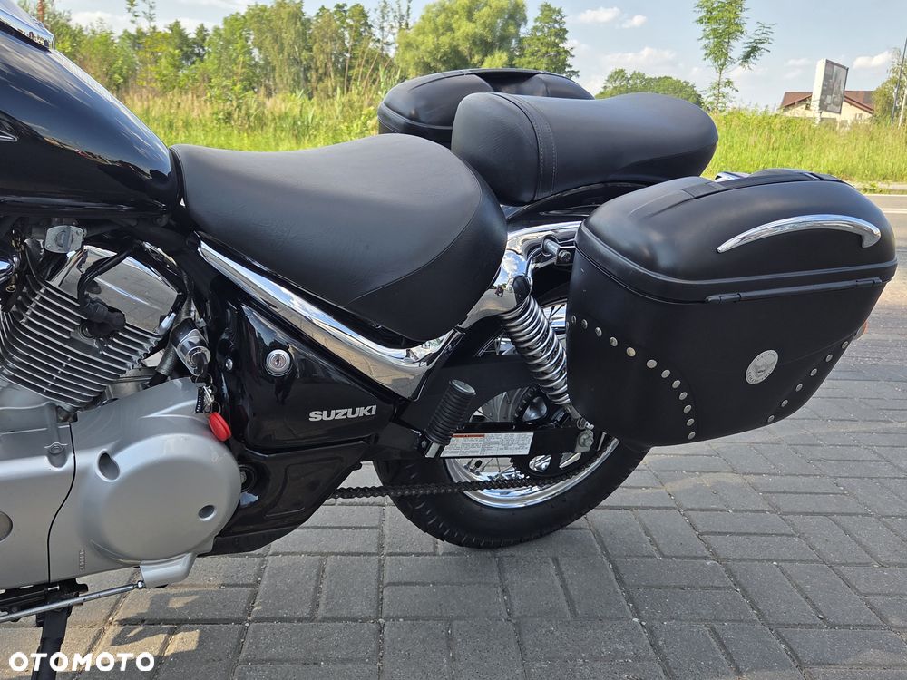 Suzuki Intruder - 33