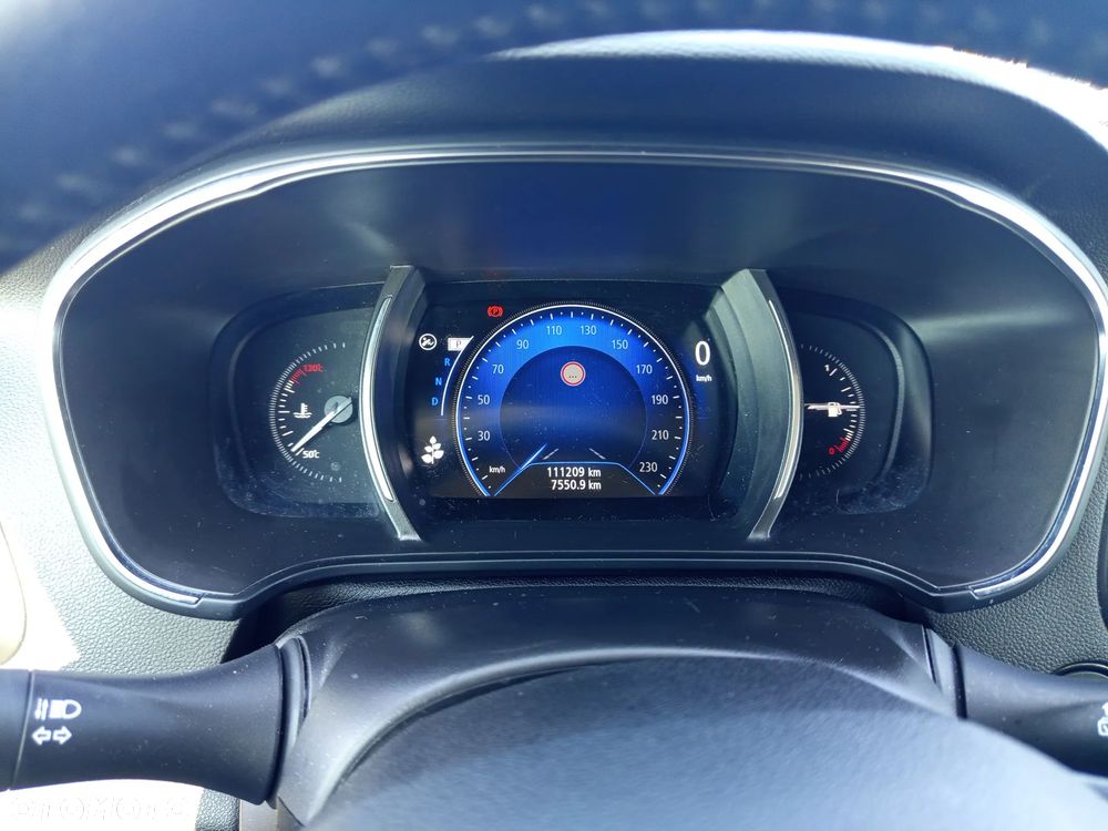 Renault Megane 1.5 Blue dCi Intens EDC - 8