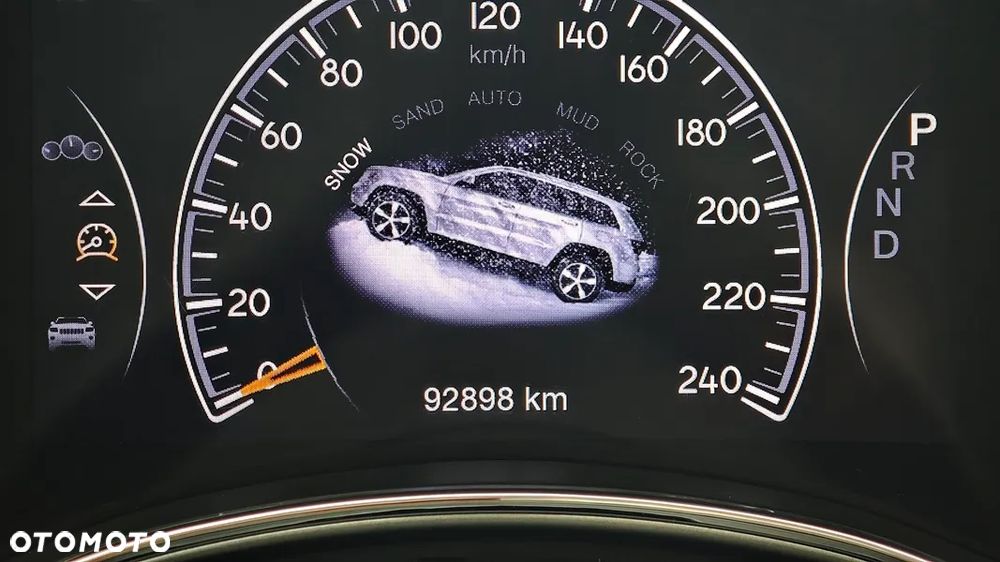 Jeep Grand Cherokee - 21