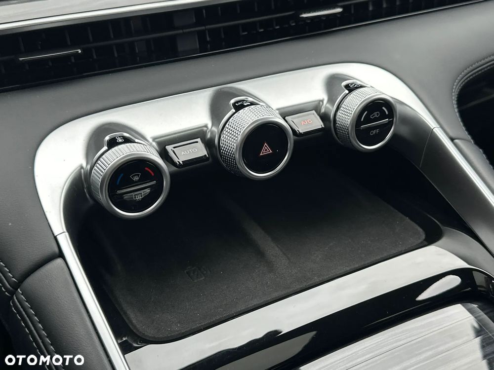 Omoda 9 1.5 Super Hybrid Exclusive AWD - 26