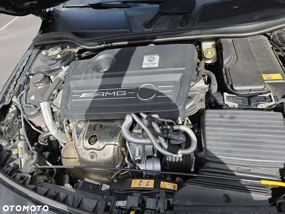 Mercedes-Benz CLA 45 AMG 4-Matic - 12