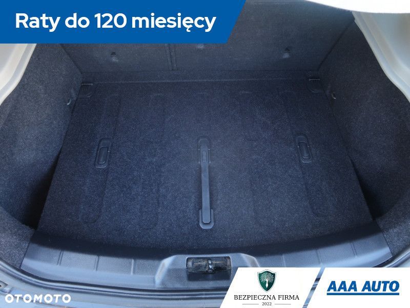 Volvo V40 - 16