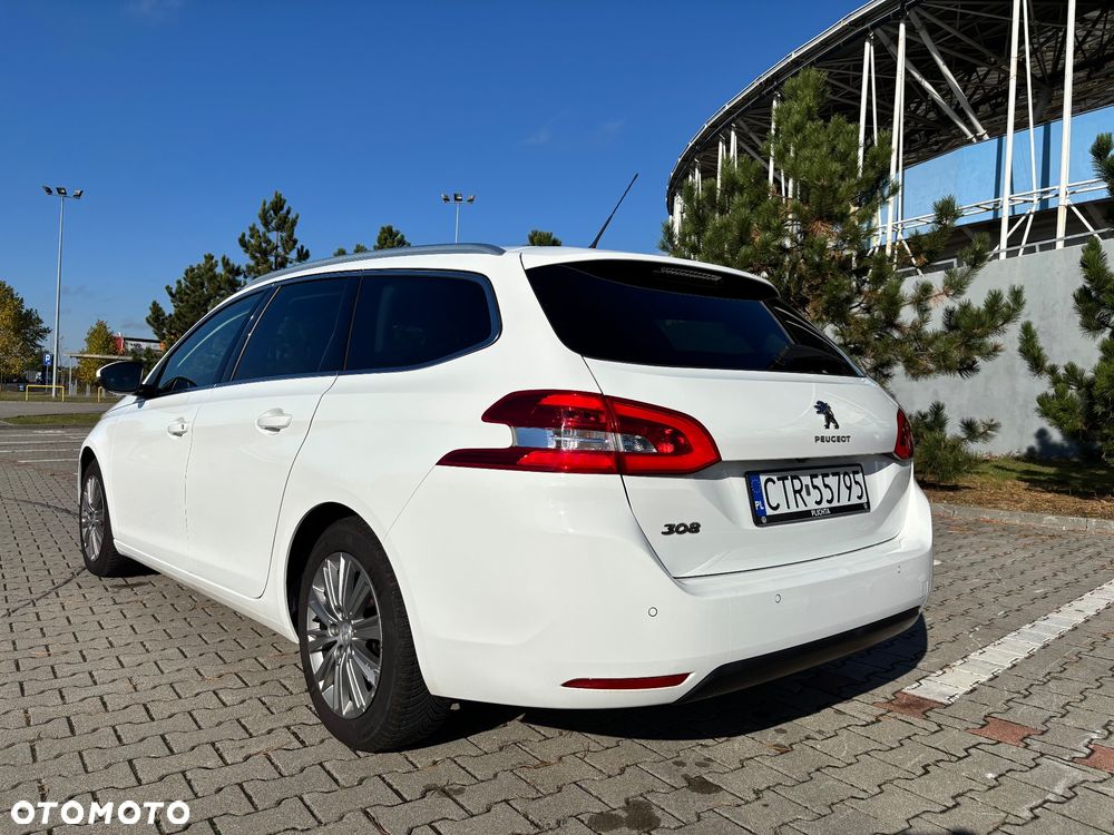 Peugeot 308 1.5 BlueHDi Allure S&S EAT8 - 5