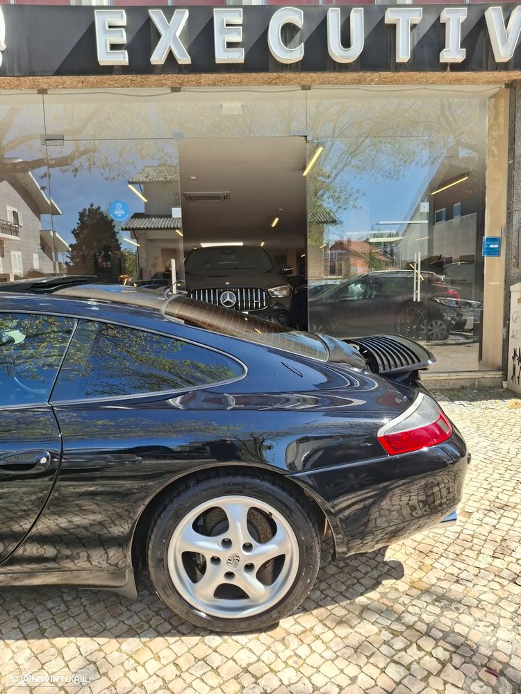 Porsche 911 (996) Carrera Coupé - 23