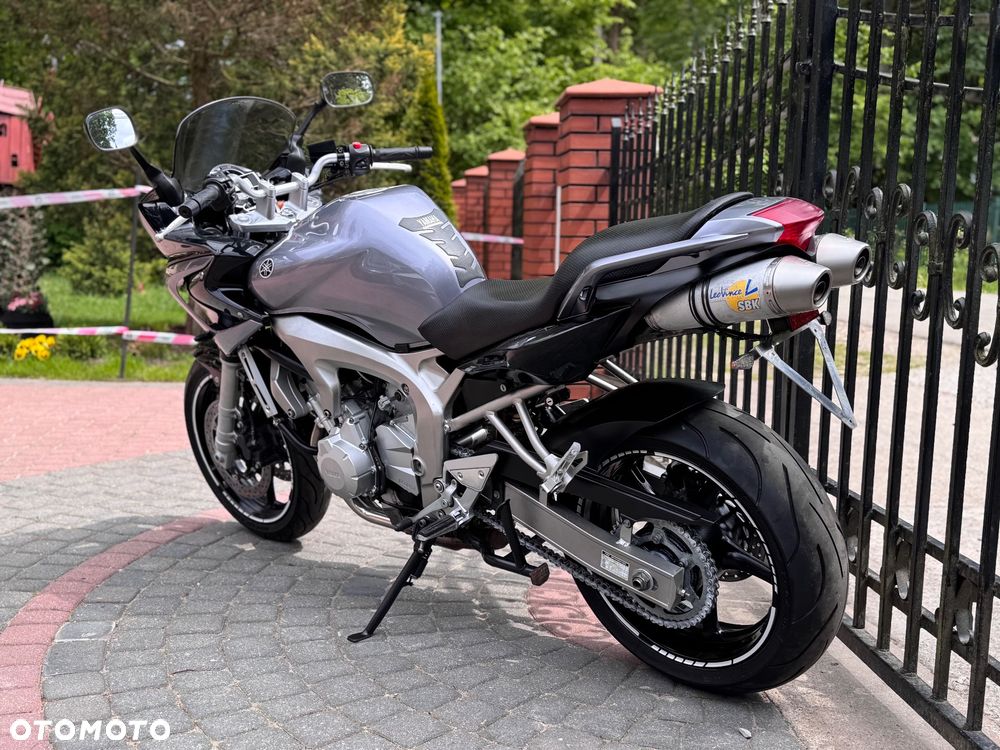 Yamaha FZ6 - 8