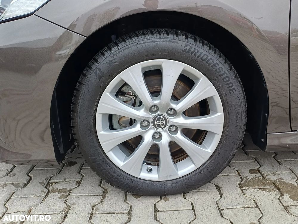 Toyota Camry 2.5 Hybrid Business - 8