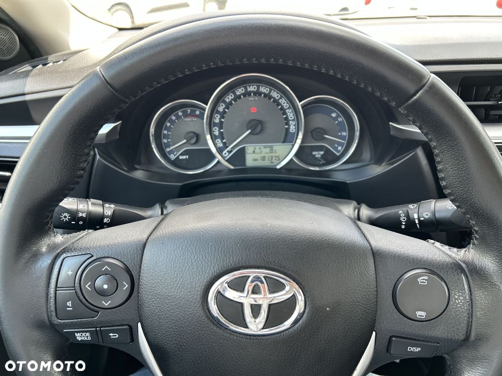 Toyota Corolla 1.6 Premium EU6 - 11