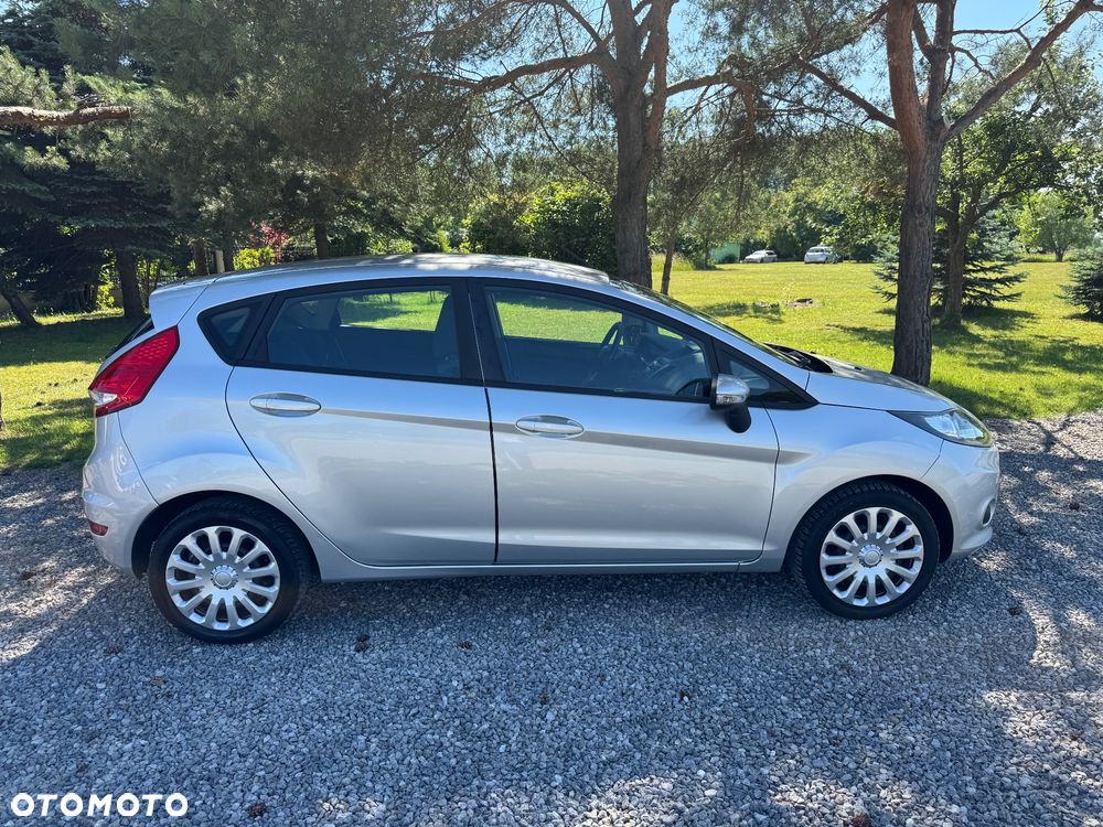 Ford Fiesta 1.4 Champions Edition - 11