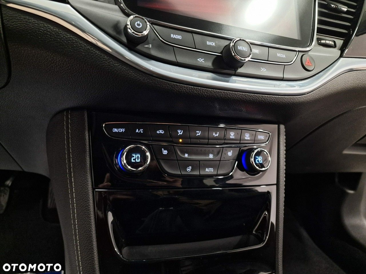 Opel Astra - 24