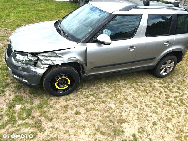 Skoda Yeti Tour Out 2.0 TDI SCR 4x4 - 12