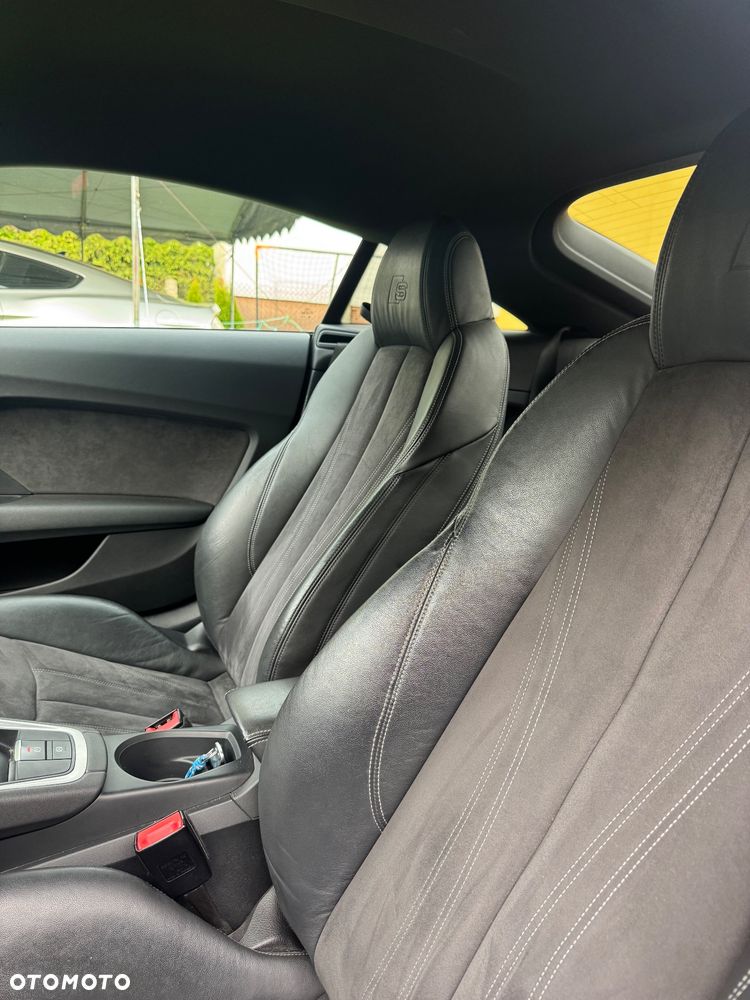 Audi TT Coupé 2.0 TDI ultra - 16
