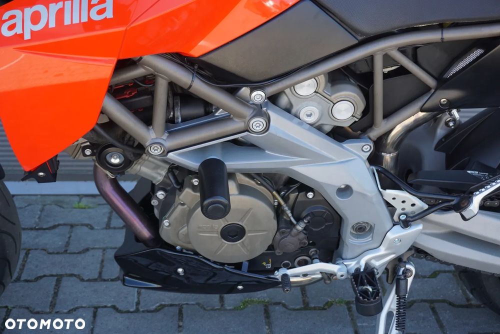 Aprilia Dorsoduro - 24