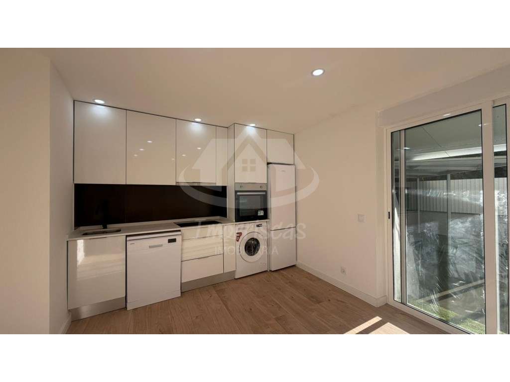 Apartamento T2+1 com terraço, totalmente remodelado - Alverca do Ri... - Grande imagem: 3/31