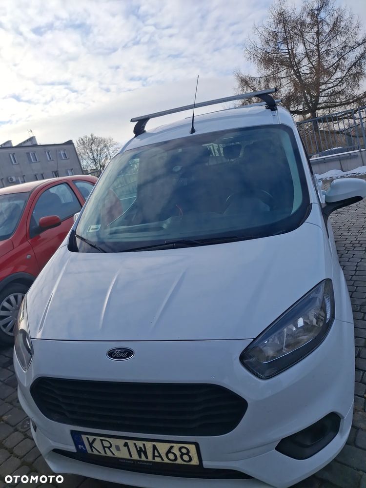 Ford Tourneo Courier - 4