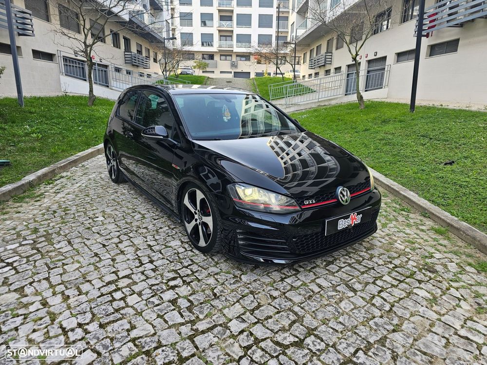 VW Golf 2.0 TSi GTi - 1
