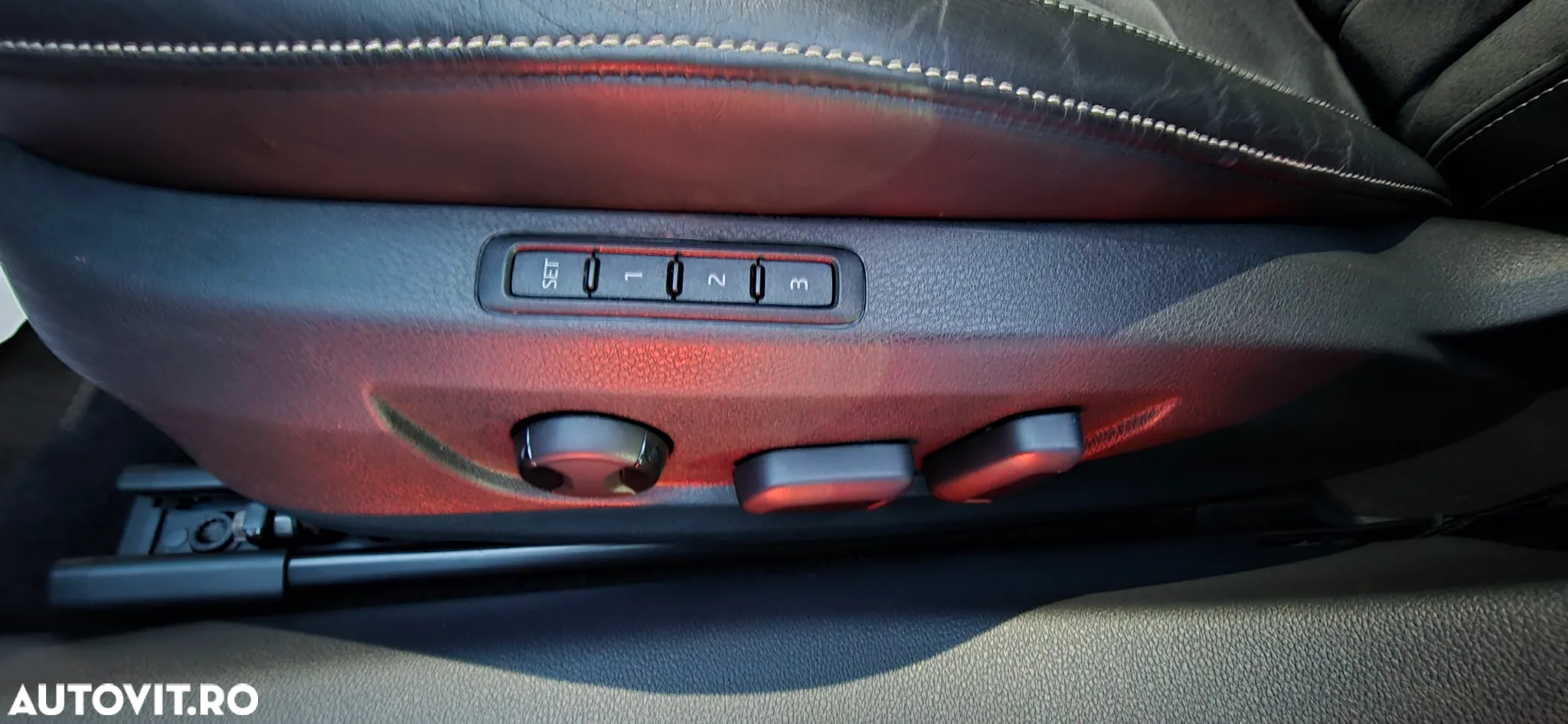 Skoda Superb 2.0 TDI DSG Style - 19