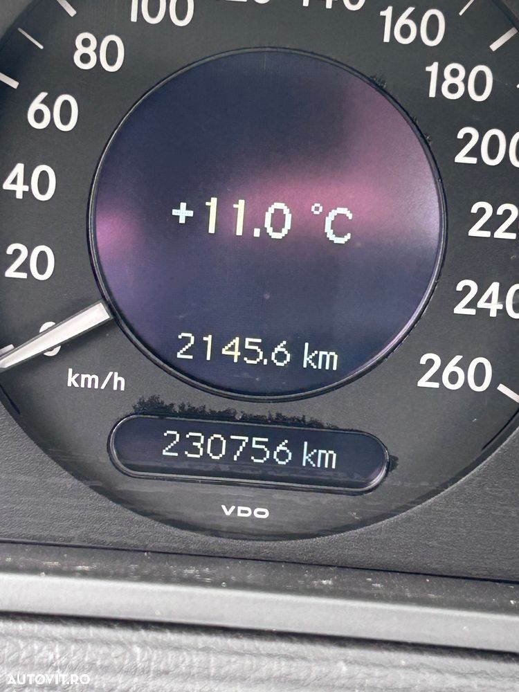 Mercedes-Benz E 200 K Classic - 4