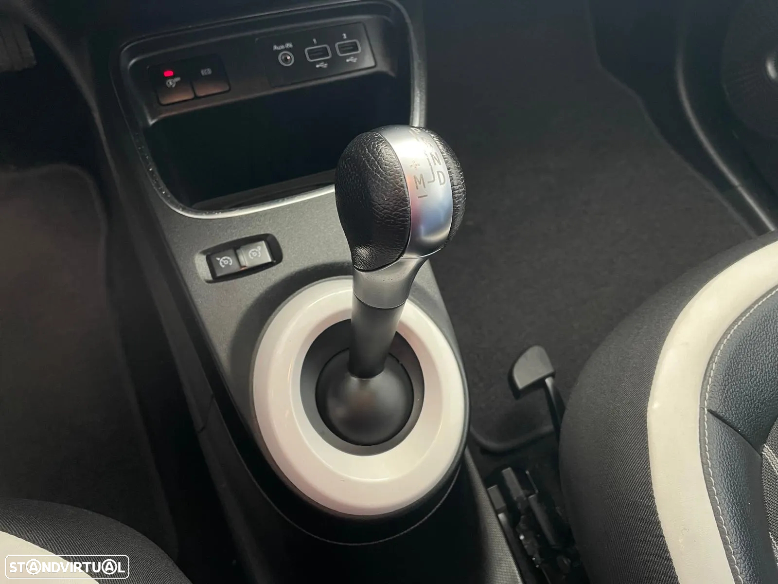 Renault Twingo TCE 90 EDC INTENS - 15