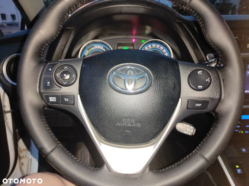 Toyota Auris 1.8 HSD Prestige NAVI - 12