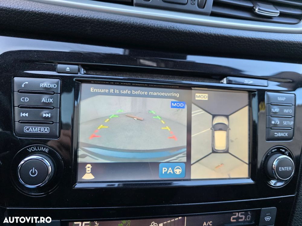 Nissan Qashqai 1.6 DCI Xtronic TEKNA+ - 8