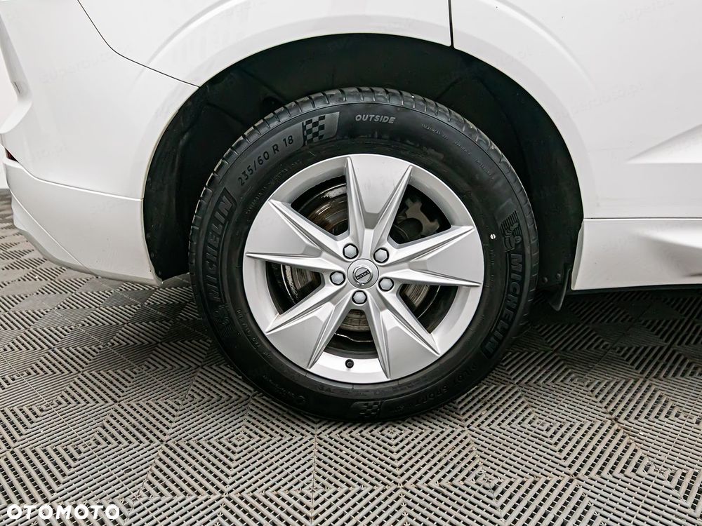 Volvo XC 60 B4 B Momentum - 31