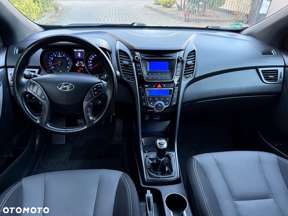 Hyundai i30 i30cw 1.6 Fifa World Cup Edition - 30