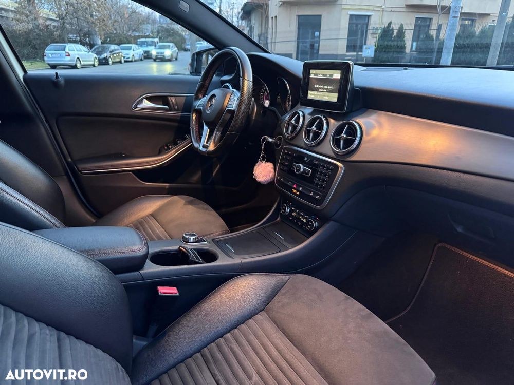 Mercedes-Benz GLA 250 4MATIC Aut. - 12
