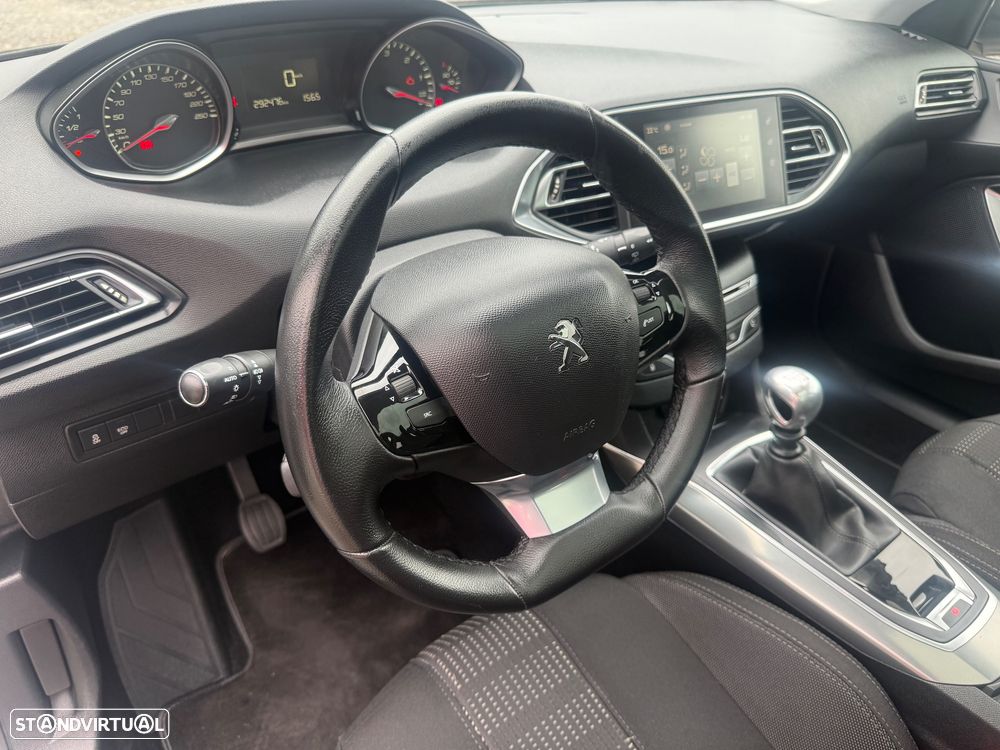 Peugeot 308 SW 1.6 BlueHDi Allure - 19