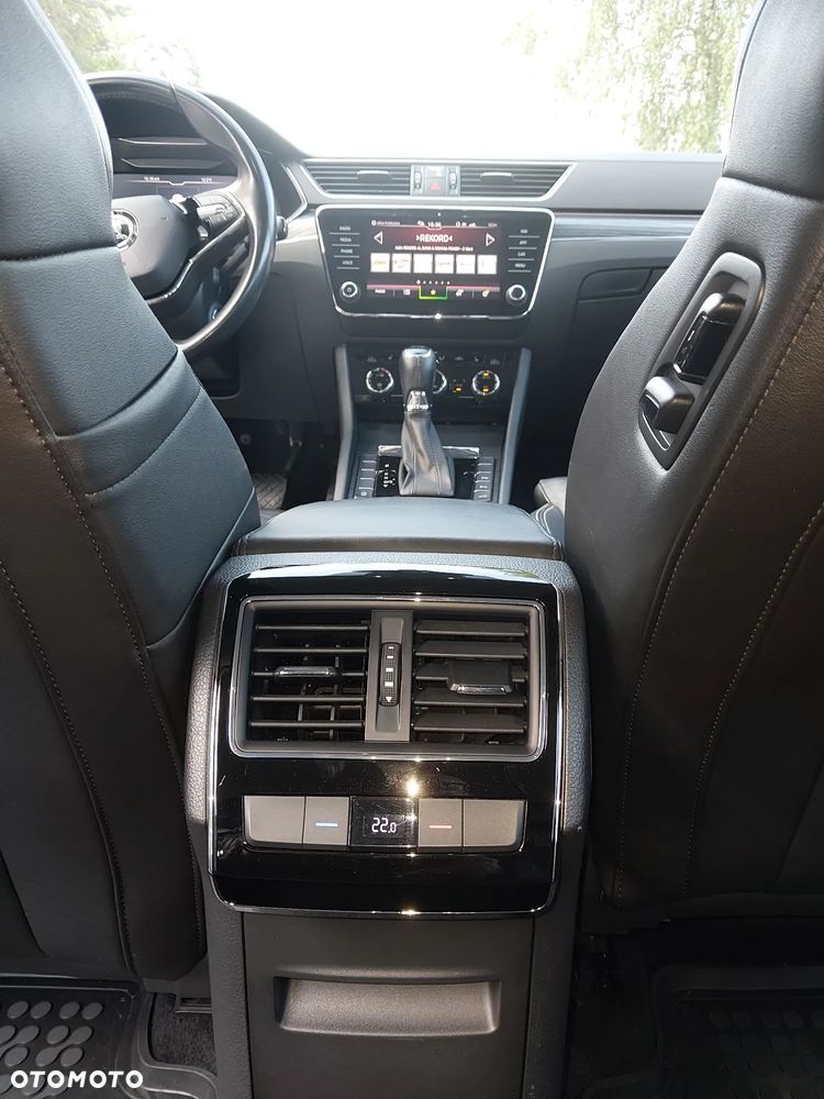 Skoda Superb 2.0 TDI Style DSG7 - 6