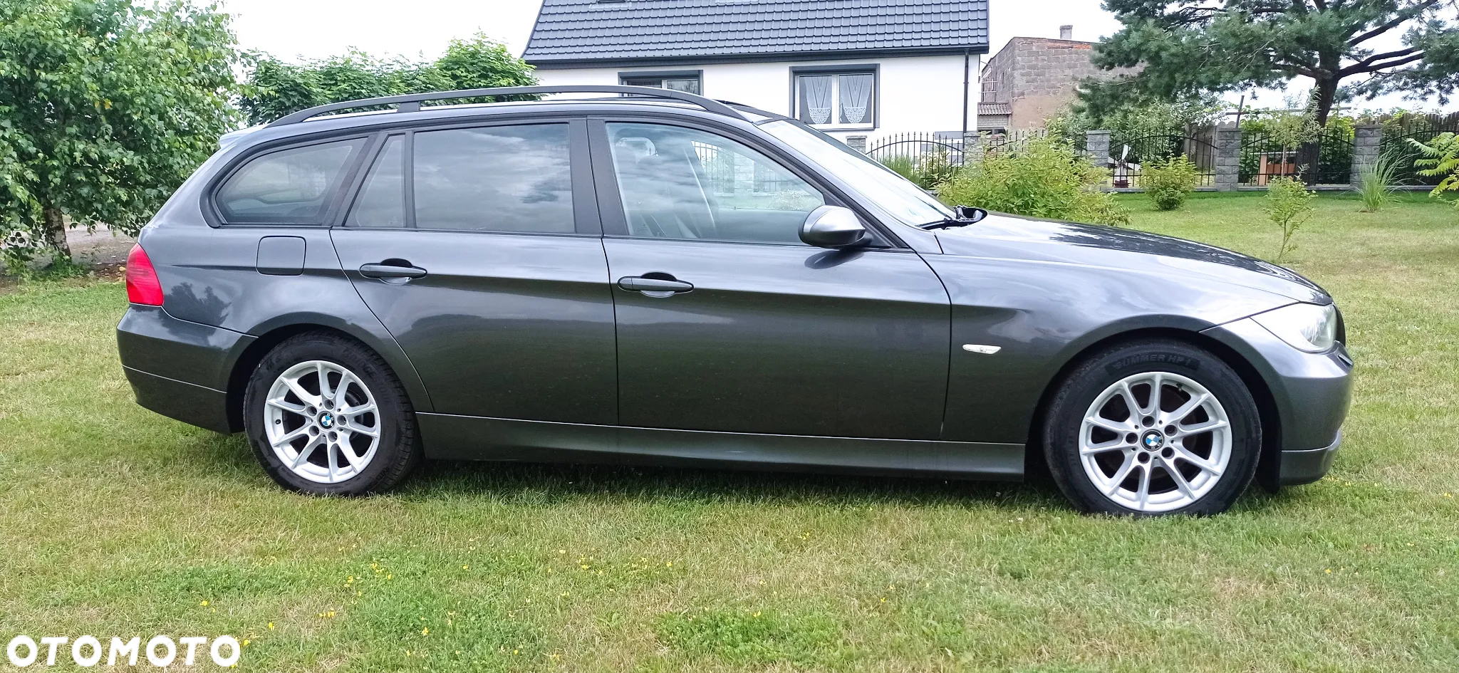 BMW Seria 3 320d DPF Touring - 8
