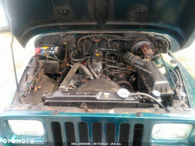 Jeep Wrangler 2.5L - 16